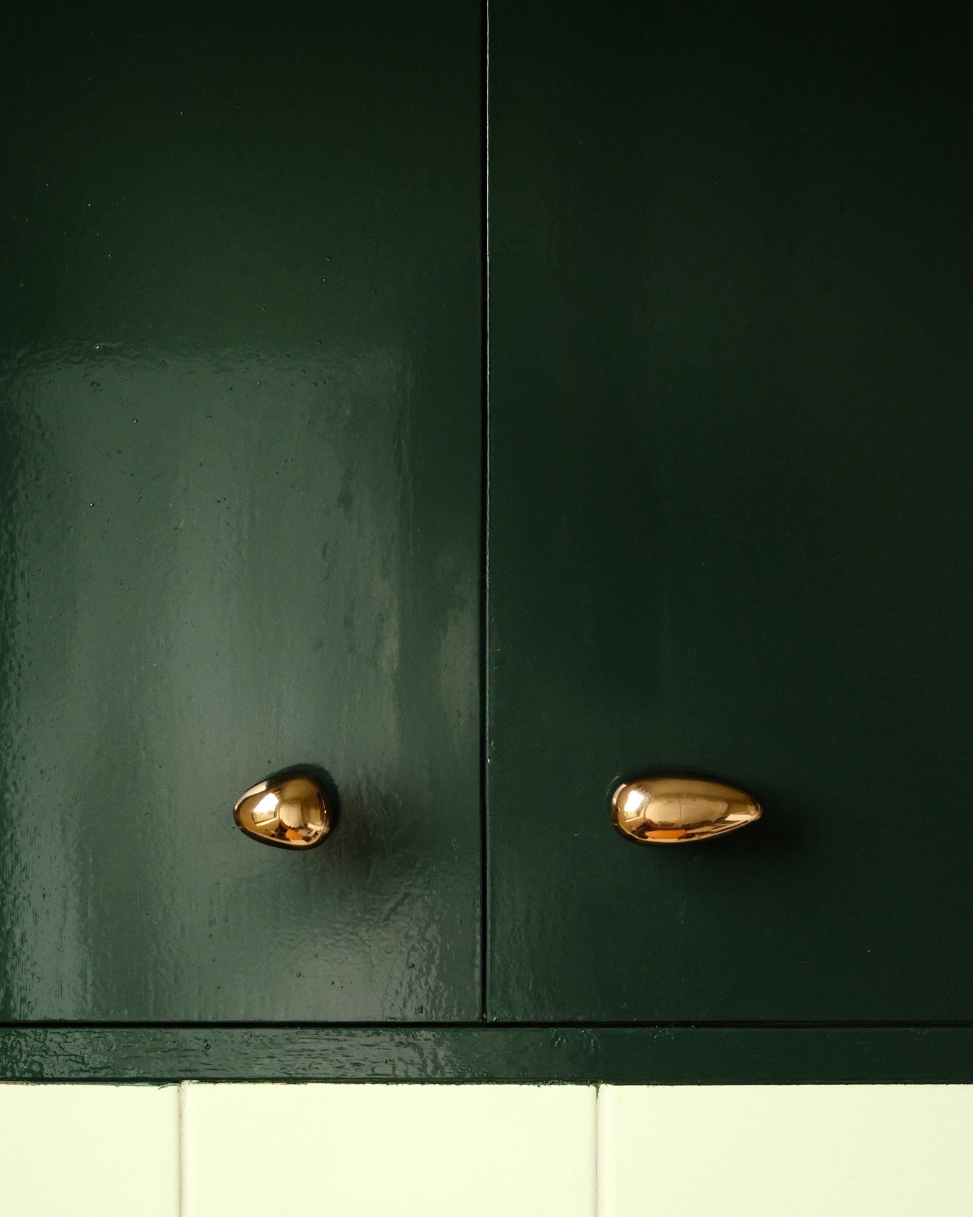 MOMI Knob/Hook Long Mini