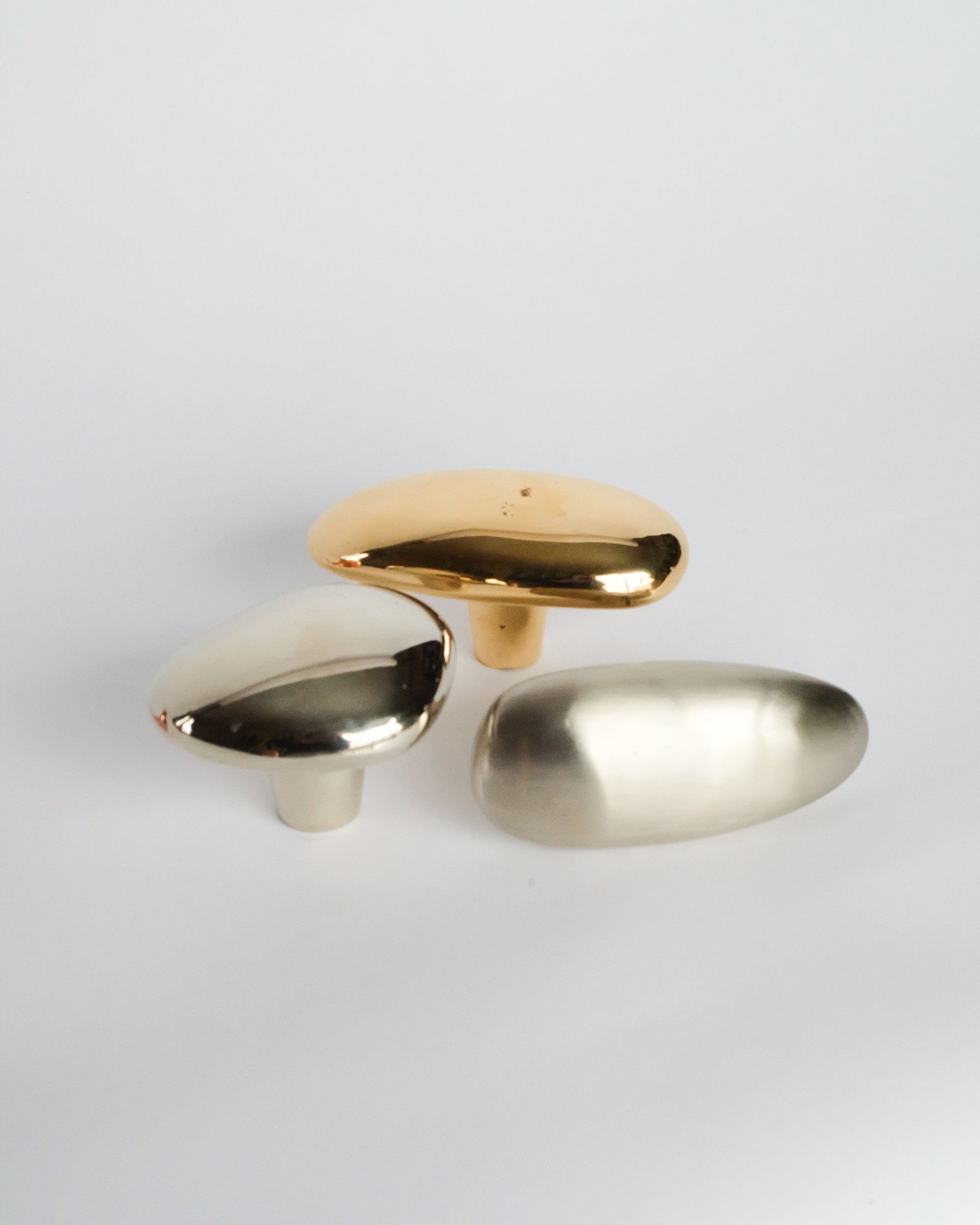 MOMI Knob/Hook Short