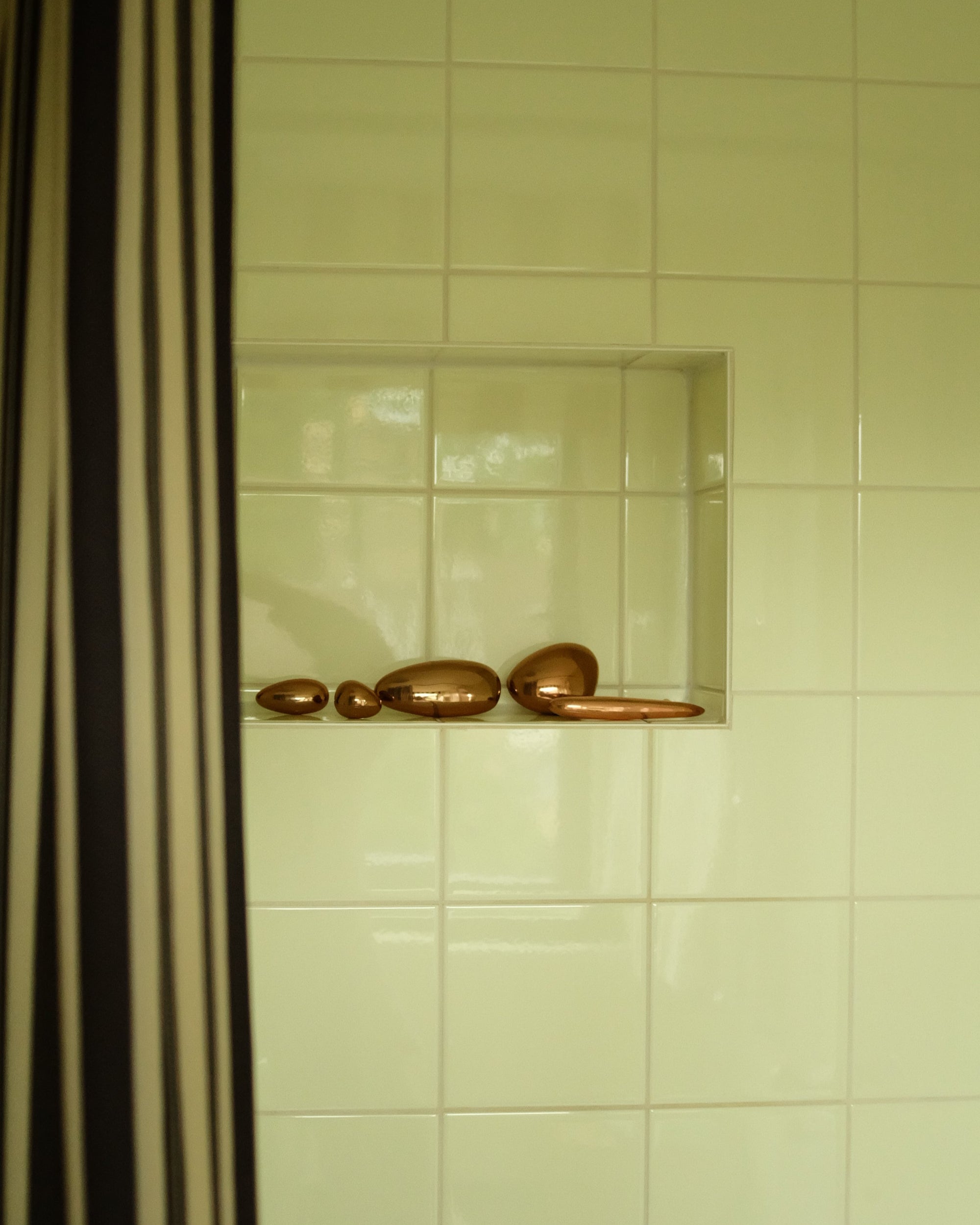 MOMI Knob/Hook Short