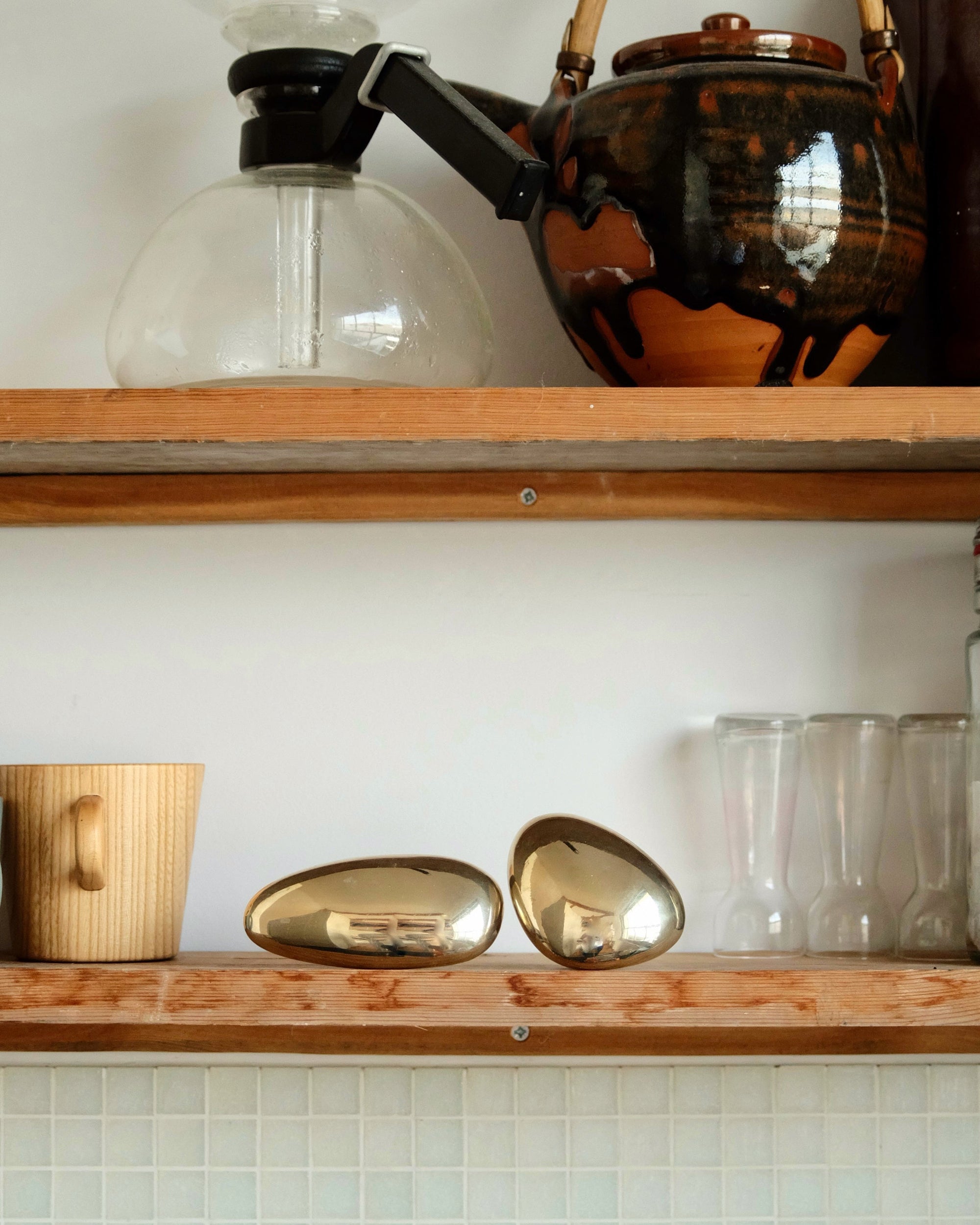 MOMI Knob/Hook Short