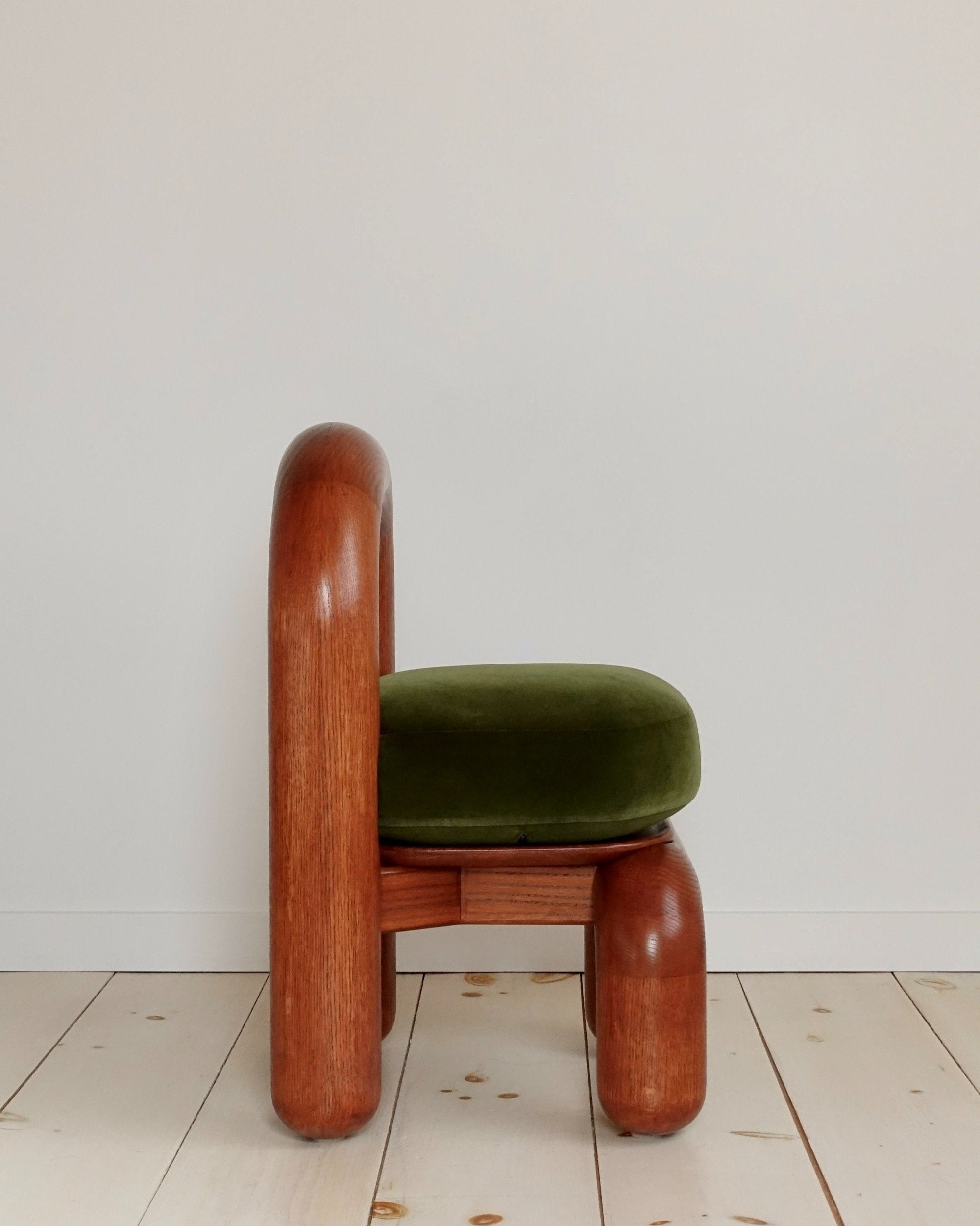 LITHIC Dining Chair