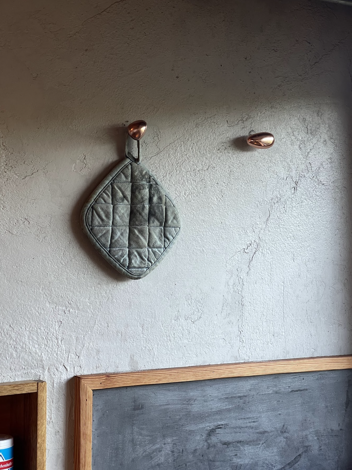 MOMI Knob/Hook Long Mini