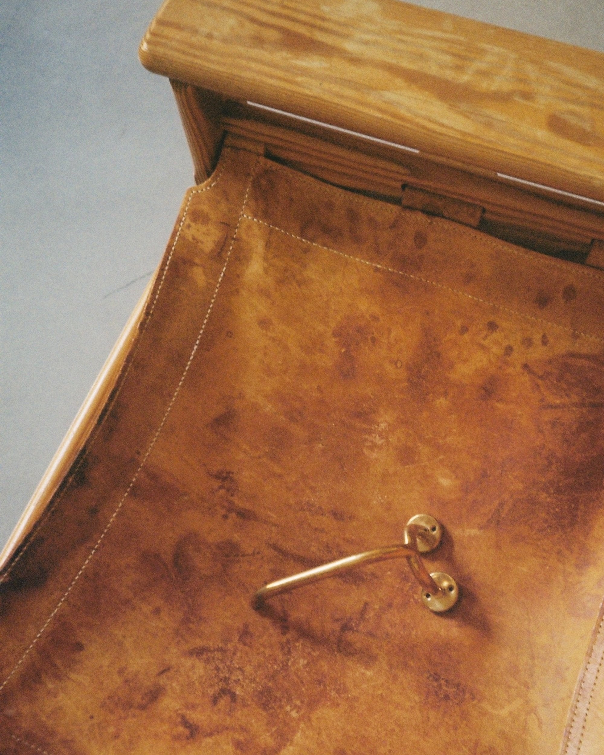 FAUNA Roll Holder