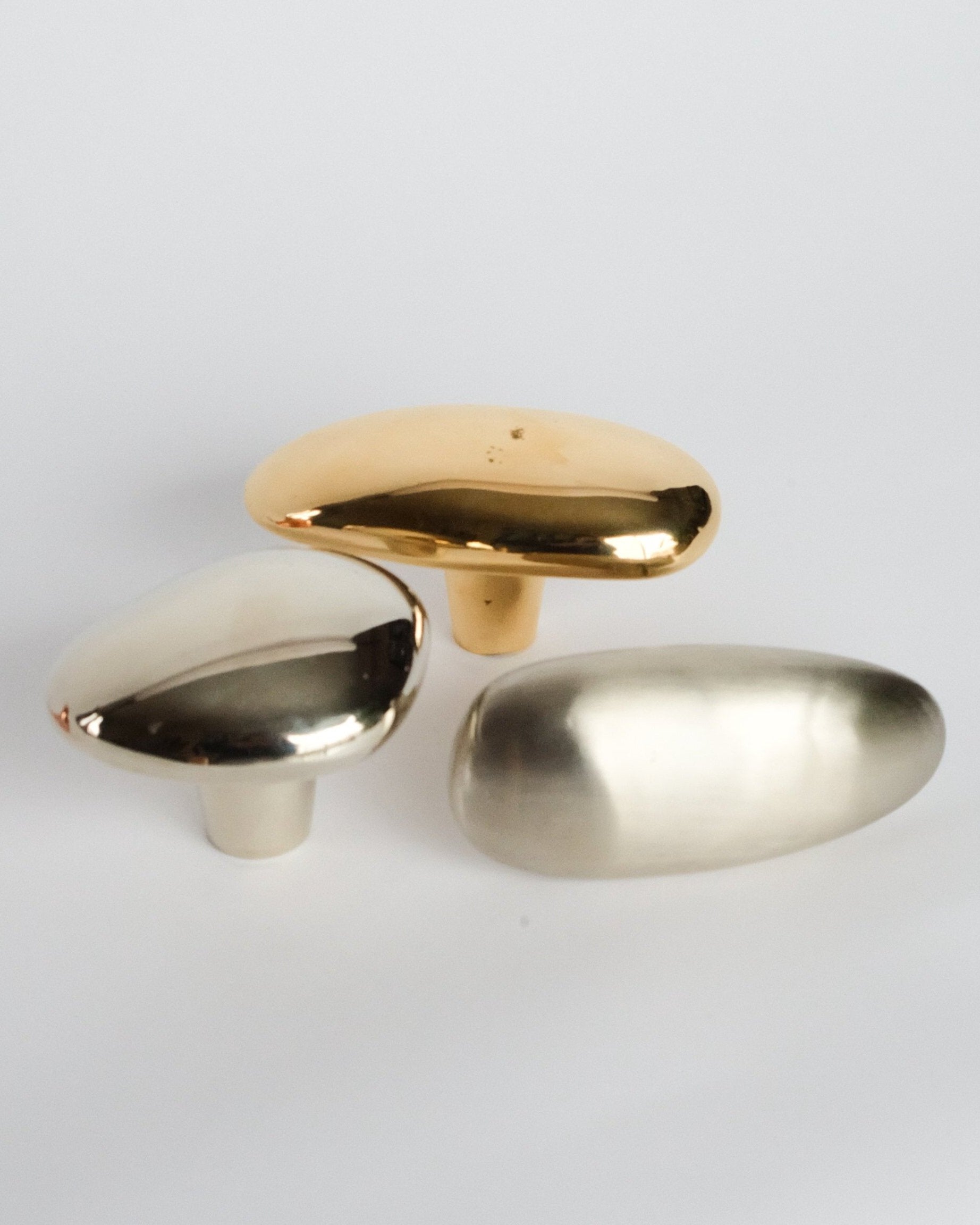 MOMI Knob/Hook Long
