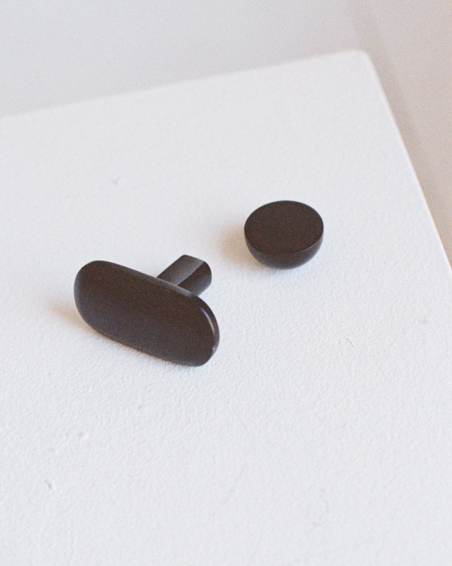 OVAL Knob/Hook